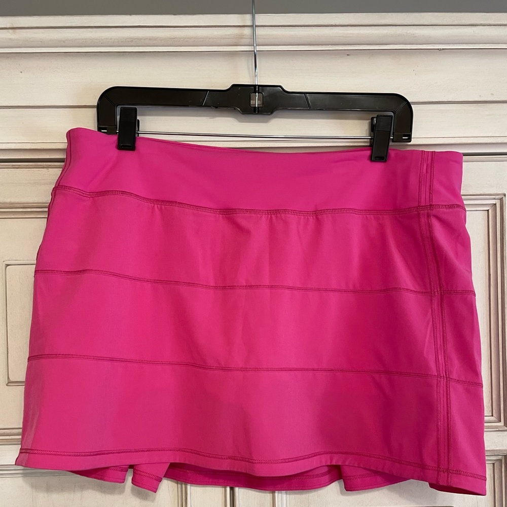 Flamingo Pink Lululemon Pace Rival Mid-Rise Skort Long size 12